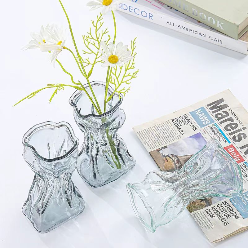 Sophisticated Glass Vase 007 - Wholesale Decorative Vase - Image 1