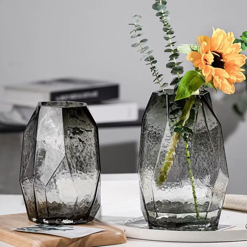 Contemporary Glass Vase 025 - Wholesale Decorative Vase - Image 1